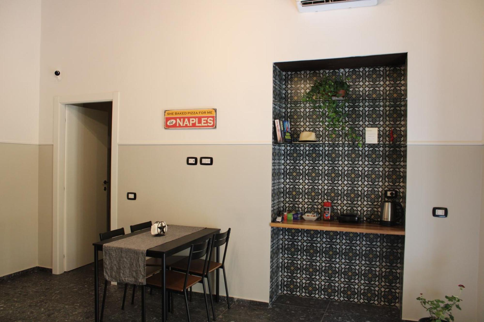 נאפולי La Suite Del Centro Storico מראה חיצוני תמונה